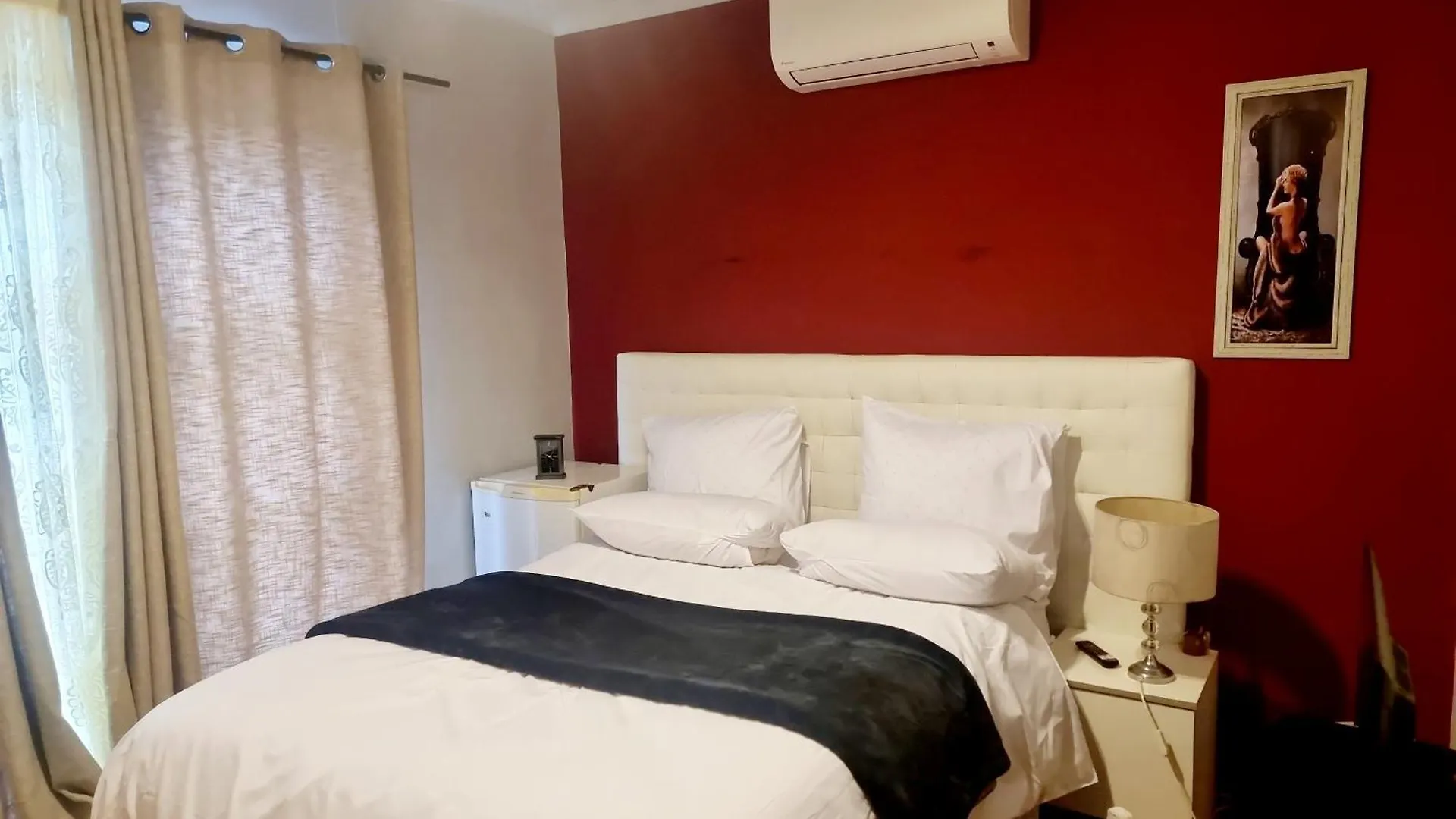 Beautiful Rooms In Table View contacts